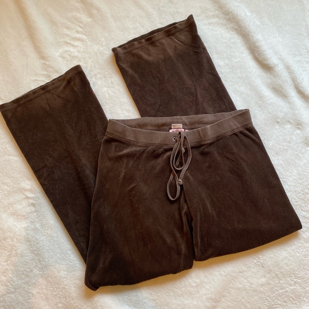 Adorable brown terry flare Juicy Couture pants 💗